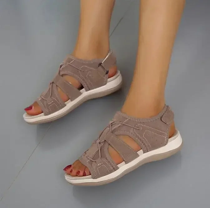 Daphne™ - Fashionable, adjustable summer sandals with arch support